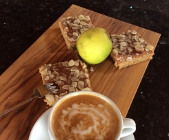 Bio Zitronen Mandel Blechkuchen