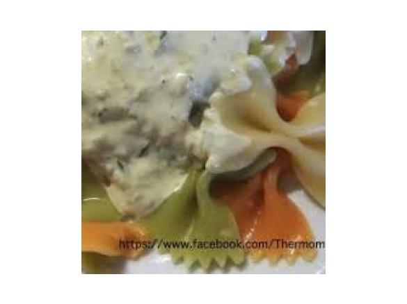 Farfalle Tricolore mit Zucchini-Mascarpone-Sekt-Sauce