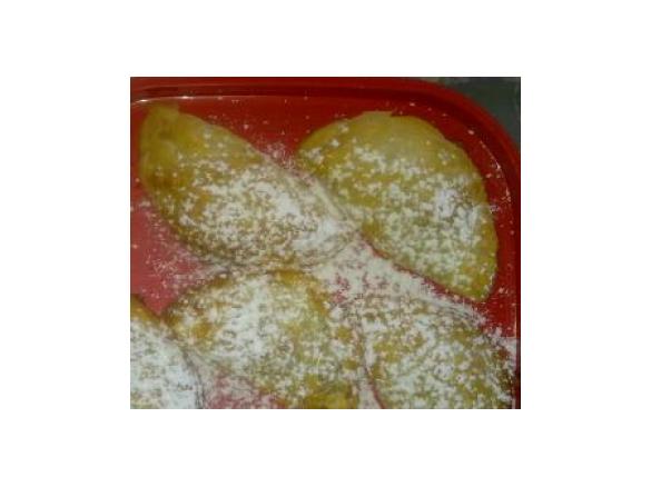 Mandel-Blätterteigtaschen