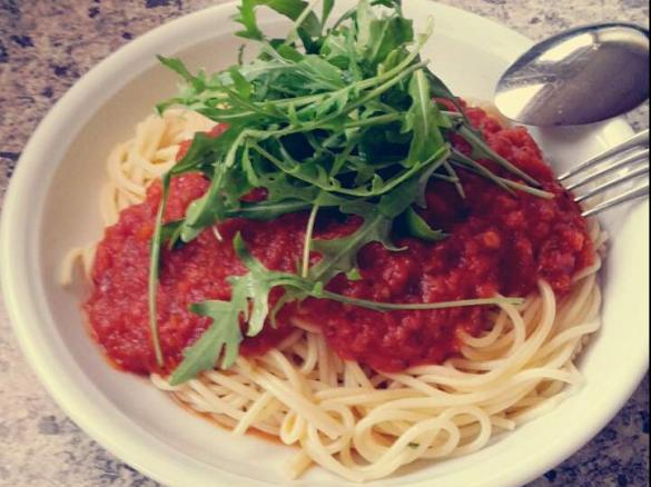 Tomatensoße "Napoli" mit Rucola