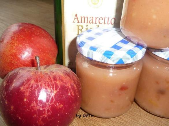 Variation von Bratapfelmarmelade
