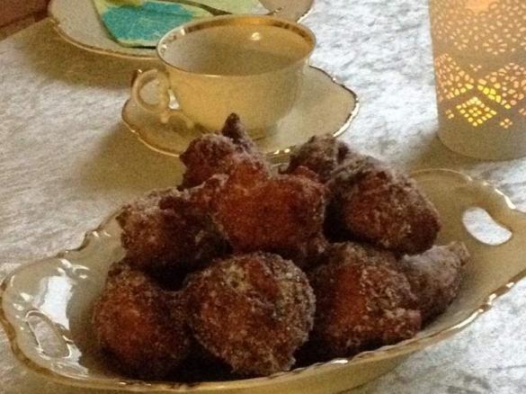 Futjes (Brandteig mit Hefe)