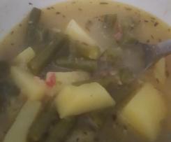 Variation Grüne-Bohnensuppe mit Speck