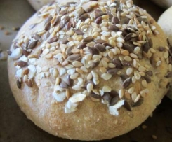 Dinkel-Körner-Semmeln (super-fluffig)