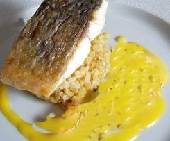Safran-Risotto mit Dorade