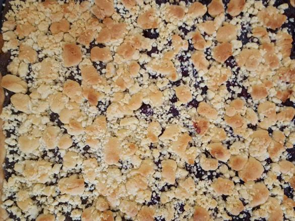 Mohn- /Kirschstreusel vom Blech  sehr saftig