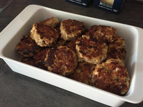 Griechische Fleischküchle mit Fetakäse