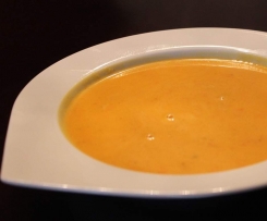 Kürbissuppe mit Orangensaft -  auch vegan möglich