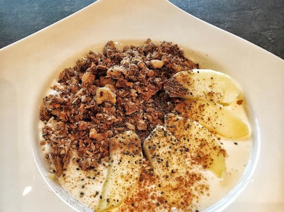 Kokos Knusper Müsli Low Carb