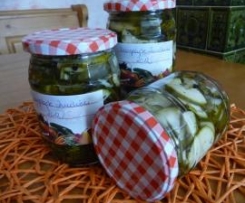 Eingelegte Zucchini