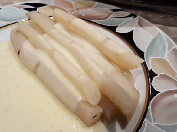 Schwarzwurzeln trifft Sahnesoße, das fast vergessene leckere Wintergemüse