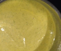 Variation von Broccolisuppe