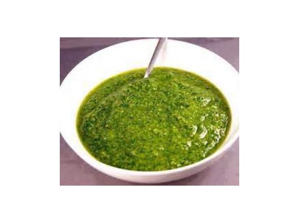 Radieschenblätter Pesto