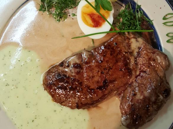Gerrys Kalbsfilet und Kartoffel-Zucchinipüree, beides mit Kokosmilch