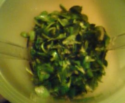 Walnussdressing zu Acker- oder Feldsalat (kann auch zu anderen Blattsalaten verwendet werden)