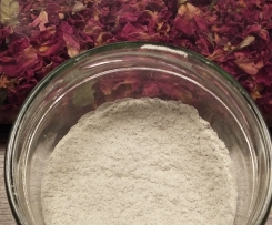 Nervenzucker mit Rosenblüten