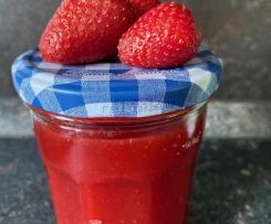 Erdbeermarmelade mit Pfirsich