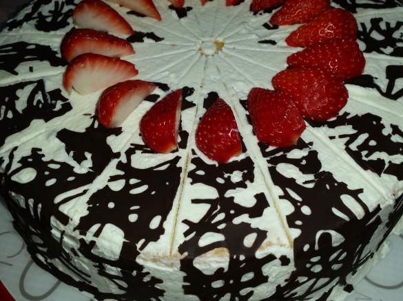 Erdbeer- Jogurette Torte