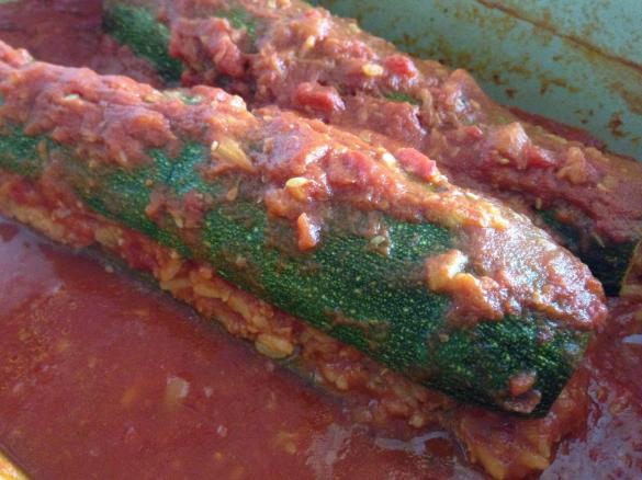 Gefüllte Zucchini "Orientalisch"