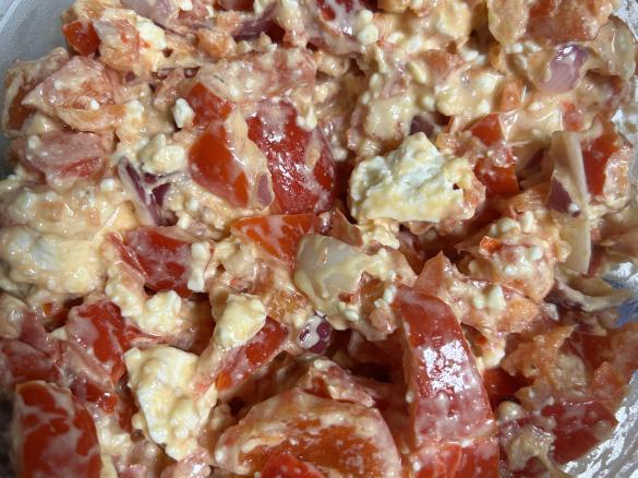 Paprikasalat mit Feta