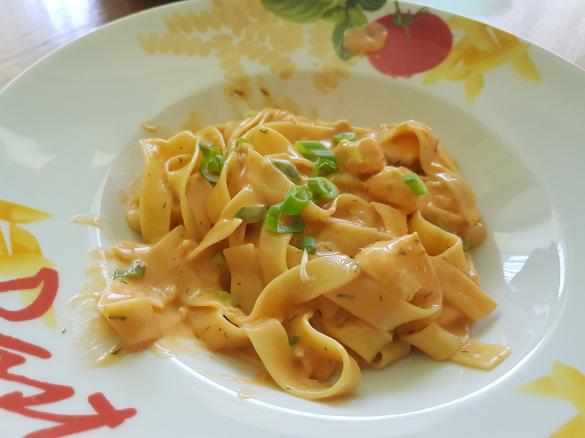 Tagliatelle al salmone