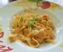 Tagliatelle al salmone