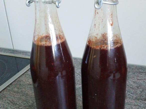 Himbeer-Brombeer-Essig