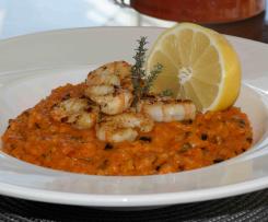 Risotto mit Tomaten, Oliven und Gambas