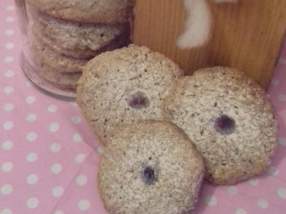 Knusprige Haferkekse mit Tonkabohne