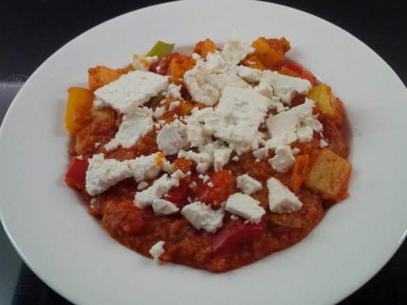 Grünkern-Gemüse-Eintopf mit Paprikapaste