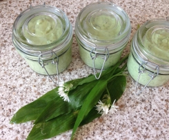 Bärlauchcreme - Figurfreundlich und vielseitig für Grillen, Pasta und aufs Brot