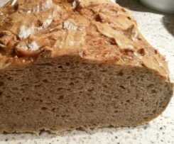 Sauerteigbrot mit Steinpilzen od. Pfifferlingen