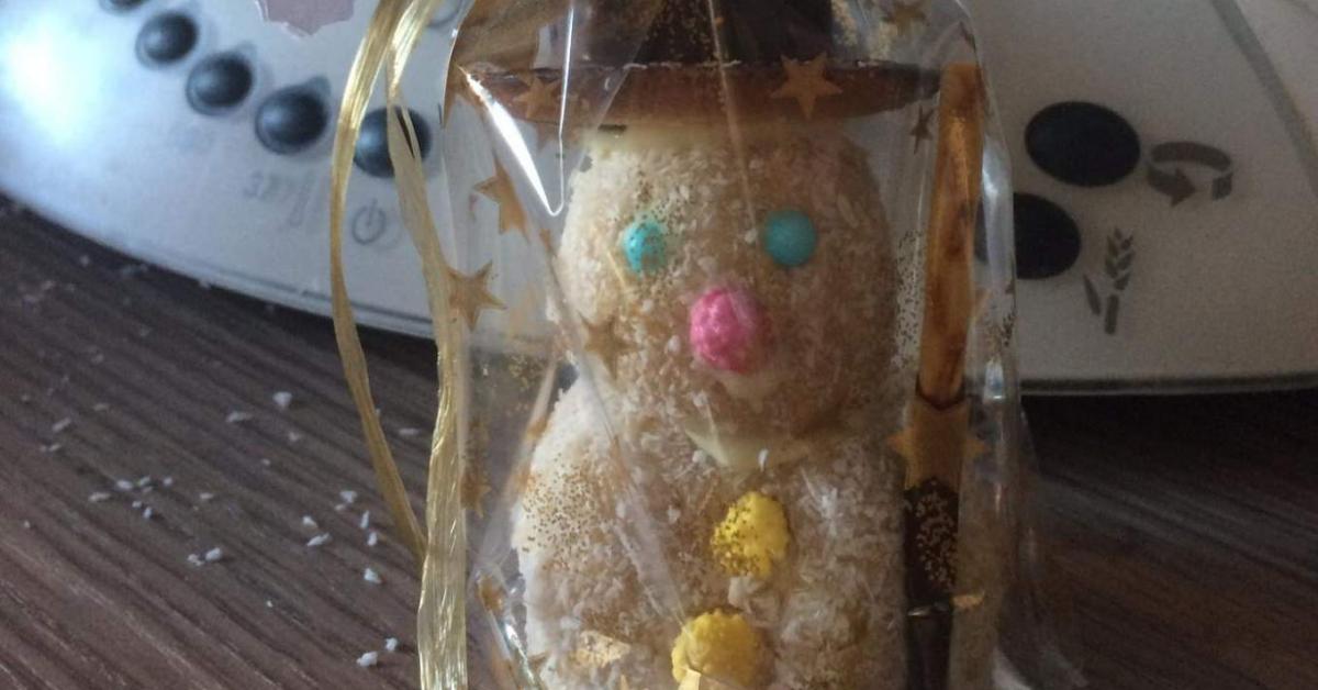 Schneemänner aus weißer Schokolade und Kokosflocken von . Ein Thermomix ...