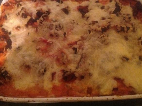 Gyrosauflauf mit Nudeln in Metaxasauce