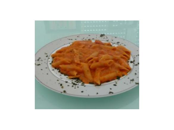 Nudeln mit Tomatensoße