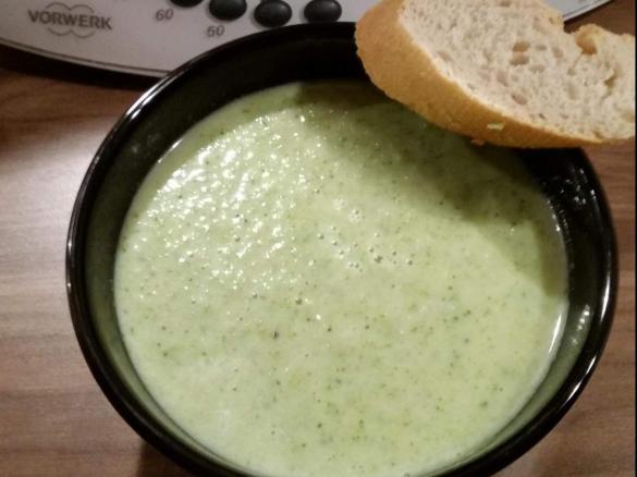 Feine Brokkolisuppe - WW-Rezept (RdT: 24.2.16)