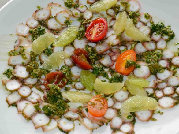 PULPO (Octopus) CARPACCIO - Sterneküche
