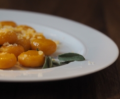 Kürbisgnocchi in Salbeibutter