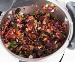 Rote Beete Salat mit Apfel und Karotten