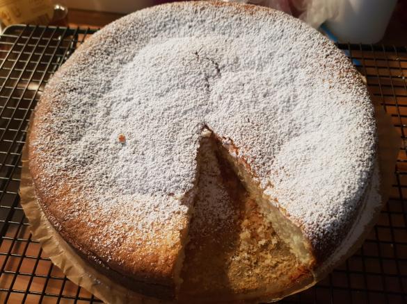 Schneller Grießkuchen mit Milchmädchen