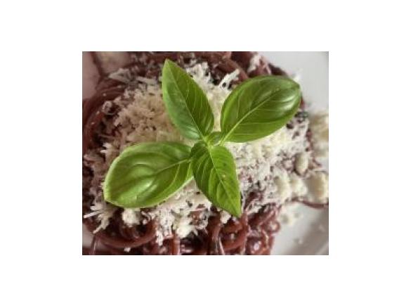 Spaghetti in Rotwein