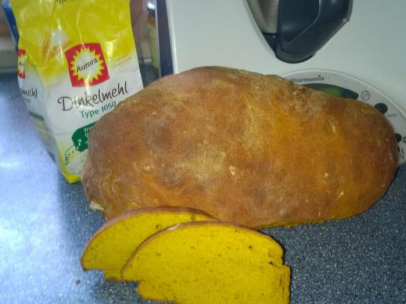 Kürbisbrot - ein absolutes Muss im Herbst 