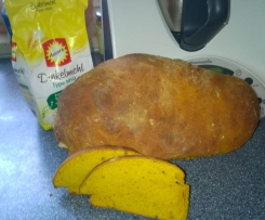 Kürbisbrot - ein absolutes Muss im Herbst 