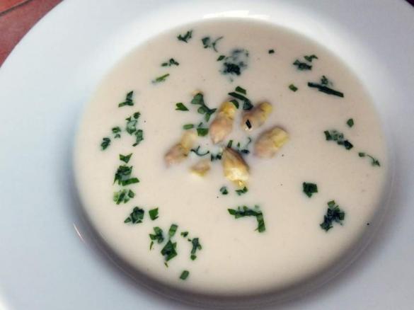 Feine Spargelsuppe