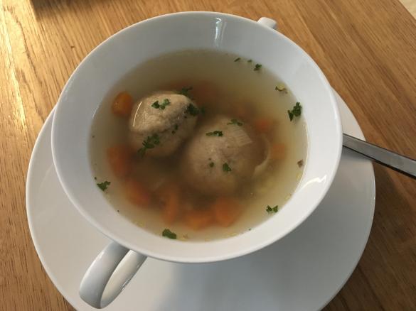 Suppenklöße aus Zwieback