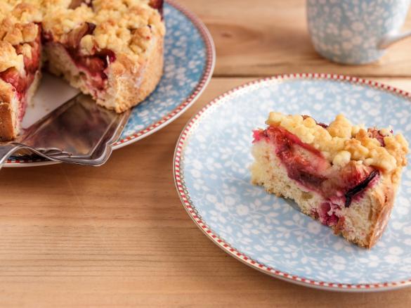 Pflaumenkuchen mit Butter-Zimt-Streuseln