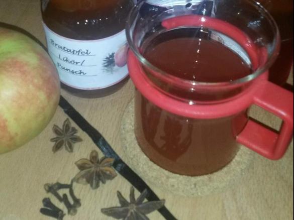 Bratapfel-Punsch/ -Likör