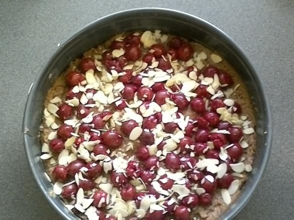 schneller brauner Kirschkuchen
