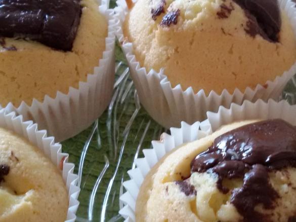 Eierlikör Muffins mit Schokohaube
