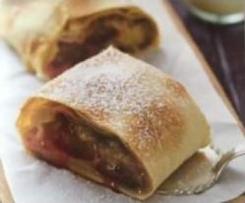 Pflaumenstrudel mit Streuseln